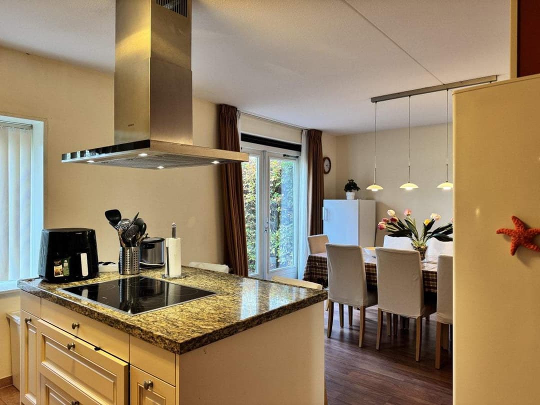 Tussenwoning Eduard Künnekehof, Utrecht - Te Huur